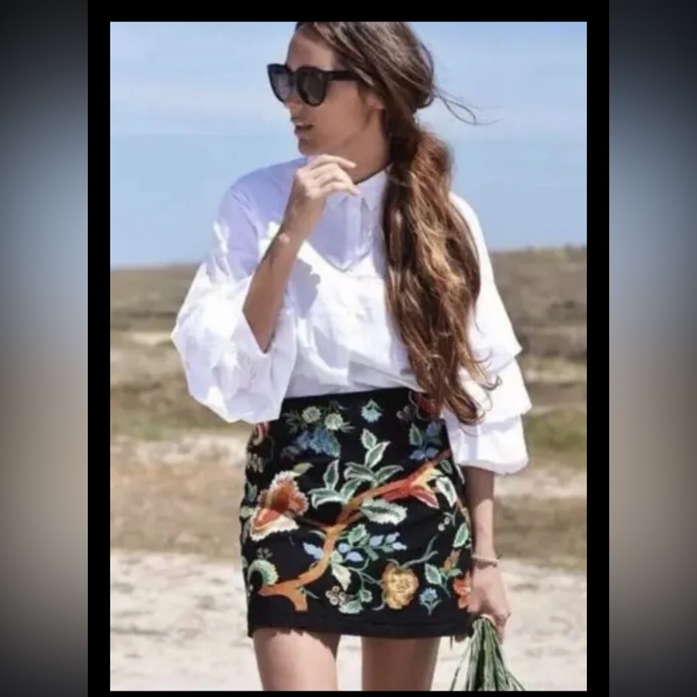 Zara Embroidery Mid Rise Mini Skirt Boho Hippie Black Blogger Fav S